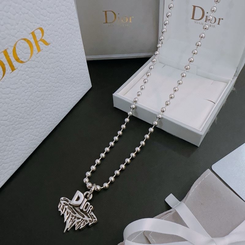 chr1st1an D10r necklaces